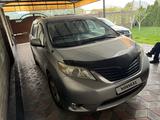 Toyota Sienna 2013 года за 11 700 000 тг. в Алматы