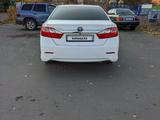 Toyota Camry 2013 года за 8 000 000 тг. в Уральск – фото 2