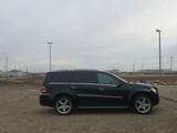 Mercedes-Benz GL 550 2008 года за 10 000 000 тг. в Атырау – фото 2