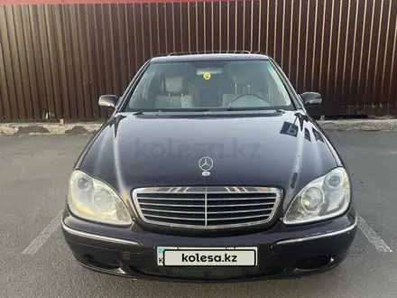 Mercedes-Benz S 320 1999 года за 3 300 000 тг. в Караганда – фото 23