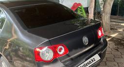 Volkswagen Passat 2009 года за 5 000 000 тг. в Алматы – фото 3