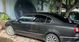 Volkswagen Passat 2009 года за 5 000 000 тг. в Алматы – фото 2
