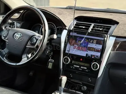 Toyota Camry 2014 года за 8 700 000 тг. в Актобе – фото 6