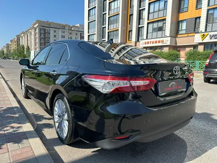 Toyota Camry 2019 года за 15 950 000 тг. в Астана – фото 5