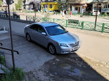 Toyota Camry 2006 года за 6 000 000 тг. в Уральск – фото 2