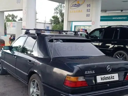 Mercedes-Benz E 230 1988 года за 1 500 000 тг. в Караганда – фото 4