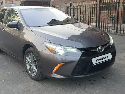 Toyota Camry 2017 года за 9 000 000 тг. в Алматы – фото 2