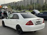 Mercedes-Benz C 320 2002 годаүшін3 400 000 тг. в Алматы – фото 5