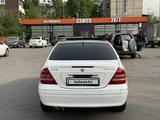 Mercedes-Benz C 320 2002 годаүшін3 400 000 тг. в Алматы – фото 2