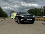 Toyota Highlander 2013 годаfor12 300 000 тг. в Астана