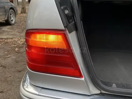 Mercedes-Benz E 230 1996 года за 4 150 000 тг. в Алматы – фото 55