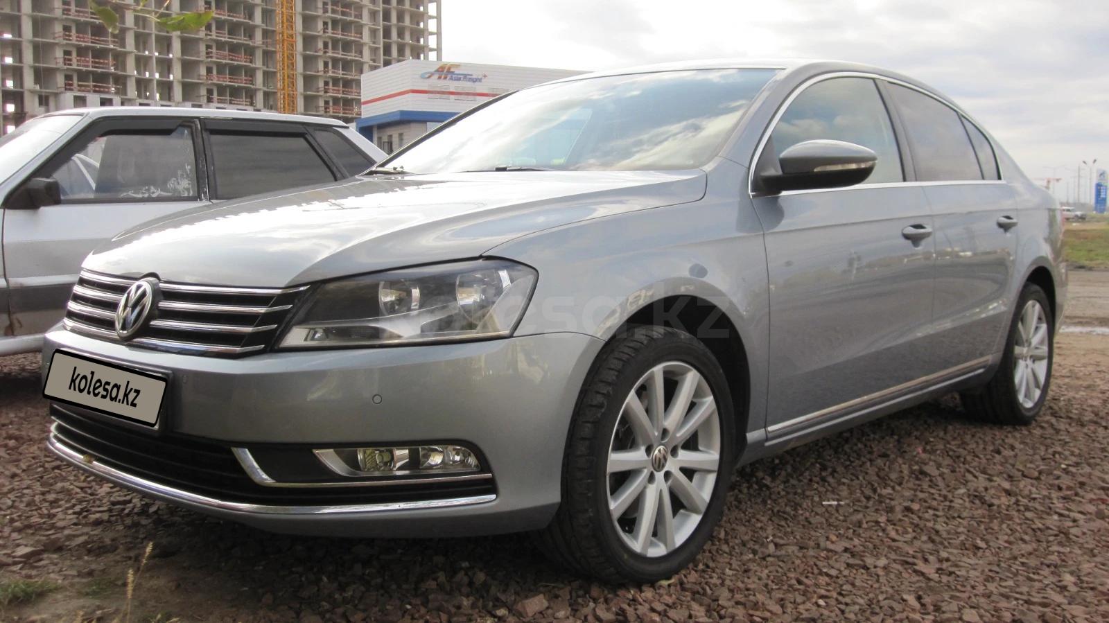 Volkswagen Passat 2011 г.