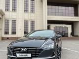 Hyundai Sonata 2023 годаүшін13 900 000 тг. в Караганда