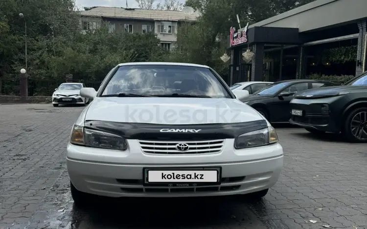 Toyota Camry 1998 года за 2 700 000 тг. в Алматы