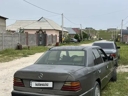 Mercedes-Benz E 300 1988 года за 500 000 тг. в Шымкент