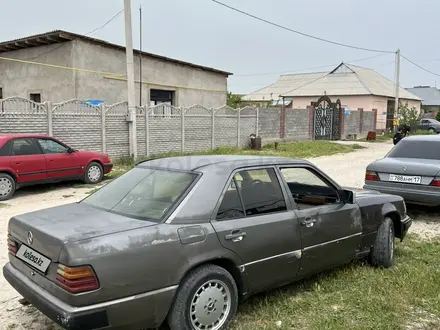 Mercedes-Benz E 300 1988 года за 500 000 тг. в Шымкент – фото 2