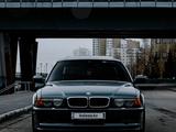 BMW 740 2000 года за 10 000 000 тг. в Астана – фото 2