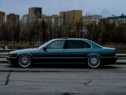 BMW 740 2000 года за 10 000 000 тг. в Астана – фото 3
