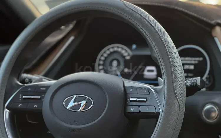 Hyundai Sonata 2021 года за 12 500 000 тг. в Актау