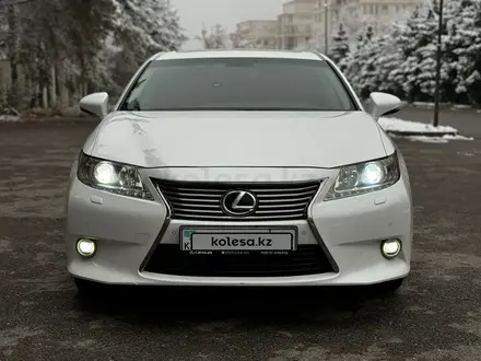 Lexus ES 250 2014 года за 12 900 000 тг. в Алматы – фото 3