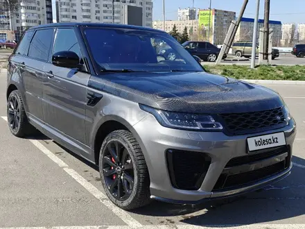 Land Rover Range Rover Sport 2014 года за 18 000 000 тг. в Алматы