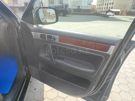 Volkswagen Touareg 2004 года за 5 000 000 тг. в Алматы – фото 14