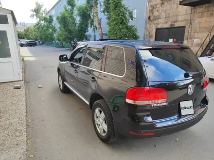 Volkswagen Touareg 2004 года за 5 000 000 тг. в Алматы – фото 22