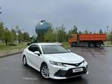 Toyota Camry 2023 года за 15 700 000 тг. в Шымкент