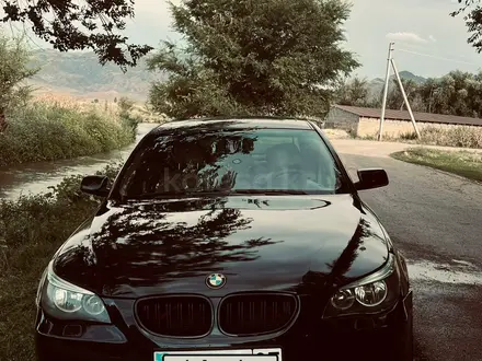 BMW 530 2004 года за 4 500 000 тг. в Есик – фото 18