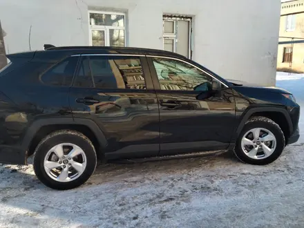 Toyota RAV4 2020 года за 12 500 000 тг. в Уральск – фото 9