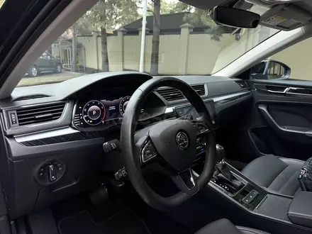 Skoda Superb 2025 года за 18 250 000 тг. в Алматы – фото 17