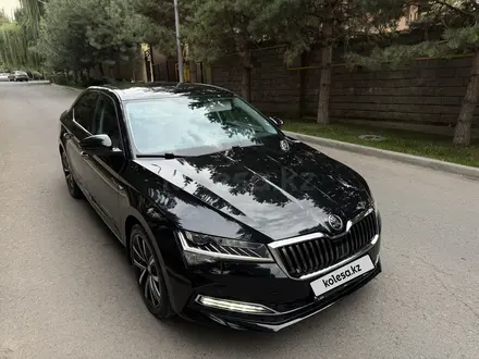 Skoda Superb 2025 года за 18 250 000 тг. в Алматы