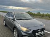 Hyundai Accent 2018 года за 7 600 000 тг. в Семей – фото 2