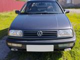 Volkswagen Vento 1992 года за 1 800 000 тг. в Семей – фото 2