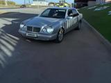 Mercedes-Benz E 320 1998 года за 2 800 000 тг. в Тараз – фото 2