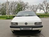 Volkswagen Passat 1993 годаүшін1 850 000 тг. в Алматы