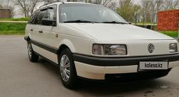 Volkswagen Passat 1993 годаүшін1 780 000 тг. в Алматы – фото 3