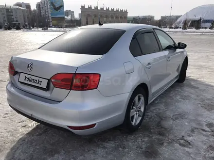 Volkswagen Jetta 2014 года за 5 300 000 тг. в Уральск – фото 4