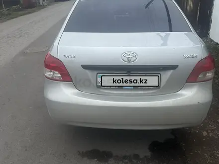 Toyota Yaris 2007 года за 3 500 000 тг. в Караганда – фото 2