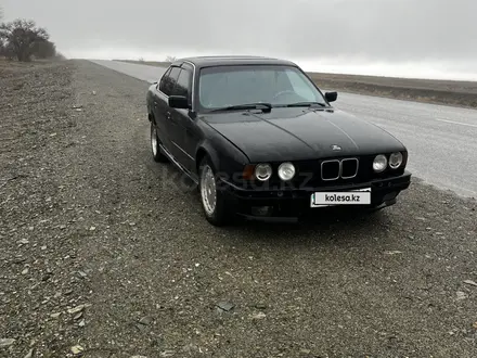 BMW 520 1992 года за 1 400 000 тг. в Талдыкорган – фото 2