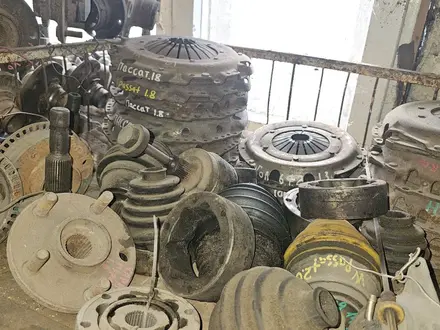 Ступица цапфа, гранаты, пружина, рычаг, задний ступица, балка за 8 000 тг. в Актобе – фото 19