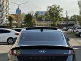 Hyundai Sonata 2021 годаfor14 000 000 тг. в Алматы – фото 4