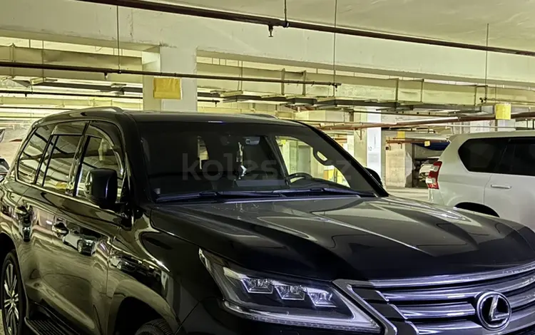 Lexus LX 570 2017 года за 40 000 000 тг. в Астана