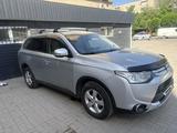 Mitsubishi Outlander 2014 года за 7 150 000 тг. в Алматы – фото 2