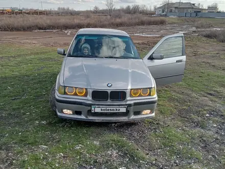 BMW 325 1990 года за 1 585 700 тг. в Есиль