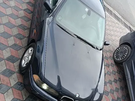 BMW 525 2001 года за 3 200 000 тг. в Шымкент