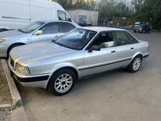Audi 80