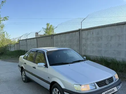 Volkswagen Passat 1994 года за 1 750 000 тг. в Костанай – фото 3
