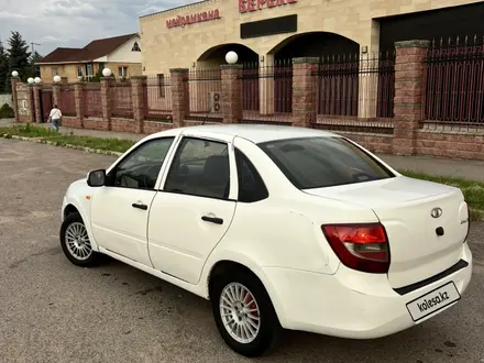 ВАЗ (Lada) Granta 2190 2013 года за 1 600 000 тг. в Алматы – фото 2