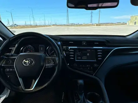 Toyota Camry 2019 года за 12 900 000 тг. в Актау – фото 10
